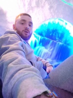 Ищу девушку красивую хотелось познакомиться встречаться. – Фото 1