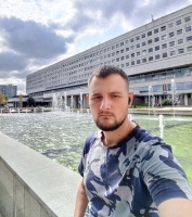 Парень 18 лет хочет найти девушку в Москве – Фото 1