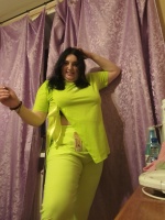 Девушка с пышными формами хочет хорошо провести время  – Фото 3