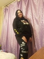 Девушка с пышными формами хочет хорошо провести время  – Фото 2