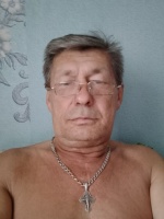 Хочу встретить женщину без комплексов, которая будет любить и быть любимой без комплексов.  – Фото 1