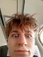 Парень 18 лет хочет найти девушку в Тюмени – Фото 1