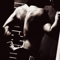 Парень 18 лет хочет найти девушку в Москве – Фото 1