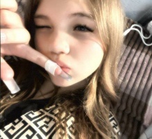 Девушка 18 лет хочет найти парня в Москве – Фото 1