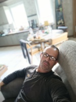 Познакомлюсь с девушкой. Предпочтительно брюнетка 155-160 см. р-он Северо Запад. – Фото 1