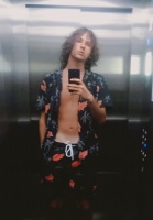 Ищу молодую девушку готовую на встречу – Фото 1