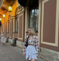 Встречусь сегодня. Спокойная, ухоженная девушка ищет мужчину 23–60+. – Фото 1