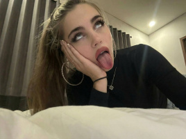 Я молодая девушка нуждаюсь в мужчине. – Фото 1